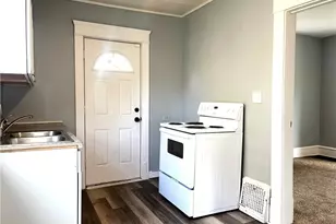 2291 11th St SW, Akron, OH 44314 - Photo 8