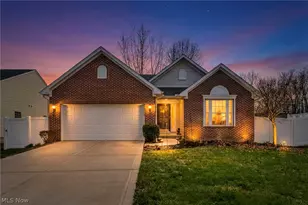 1920 Parkgate Ave, Akron, OH 44320 - Photo 2