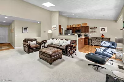 1920 Parkgate Avenue, Akron, OH 44320 - Photo 8