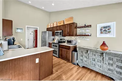 1920 Parkgate Avenue, Akron, OH 44320 - Photo 14