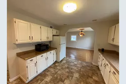 334 W Park Boulevard, Medina, OH 44256 - Photo 8