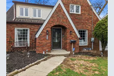 1724 Chestnut Boulevard, Cuyahoga Falls, OH 44223 - Photo 2