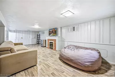 1724 Chestnut Boulevard, Cuyahoga Falls, OH 44223 - Photo 32