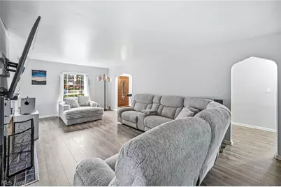 1724 Chestnut Boulevard, Cuyahoga Falls, OH 44223 - Photo 14