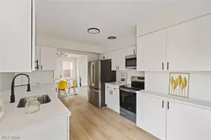 1426 Westover Rd, Cleveland Heights, OH 44118 - Photo 8