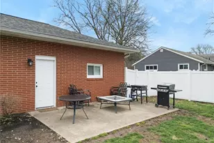 3335 Meadowwood St NW, Massillon, OH 44646 - Photo 4