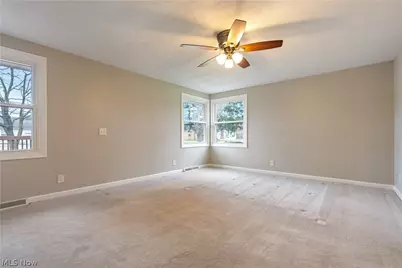 7825 Oakdale Street NW, Massillon, OH 44646 - Photo 12