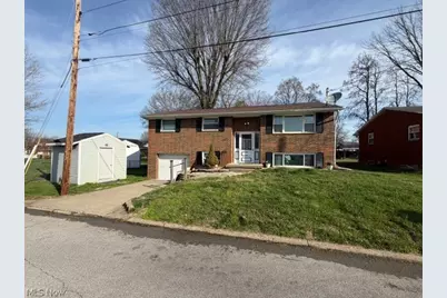 2111 Indiana Street, Parkersburg, WV 26101 - Photo 2