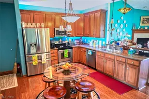 3932 Courtyard Dr, Lorain, OH 44053 - Photo 4