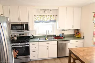 94 N 5th St, Rittman, OH 44270 - Photo 2