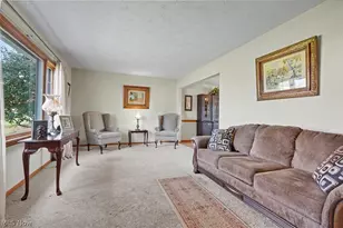 4765 Warwick Dr S, Canfield, OH 44406 - Photo 2