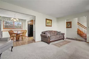 4765 Warwick Dr S, Canfield, OH 44406 - Photo 4