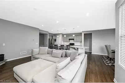 1662 Cobham Lane, Wadsworth, OH 44281 - Photo 12