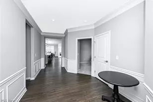 1662 Cobham Ln, Wadsworth, OH 44281 - Photo 2