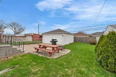 912 Dawnwood Drive, Parma, OH 44134 - Photo 28
