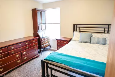 2146 Stonehenge Circle, Akron, OH 44319 - Photo 18