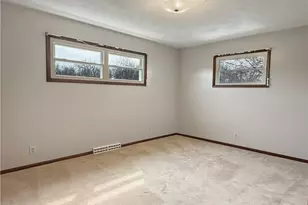 1705 Olive Ct, Ashland, OH 44805 - Photo 8