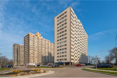 12520 Edgewater Drive #210, Oakwood, OH 44107 - Photo 2