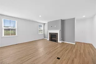 5677 Burlington Dr, Chippewa Lake, OH 44215 - Photo 4