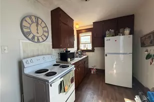 436 Locust St, Coshocton, OH 43812 - Photo 2