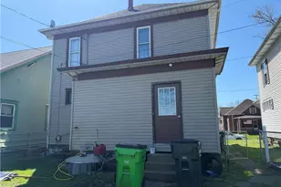 436 Locust St, Coshocton, OH 43812 - Photo 16