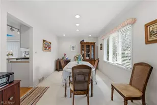 2619 S Green Rd, Beachwood, OH 44122 - Photo 8