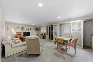 2619 S Green Rd, Beachwood, OH 44122 - Photo 16