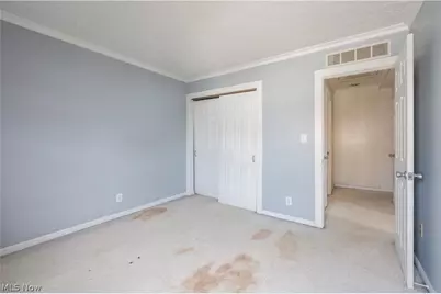 2535 Royal County Down #B, Uniontown, OH 44685 - Photo 14