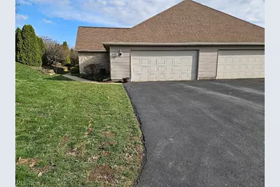 2585 Barnstone Avenue SW, Canton, OH 44706 - Photo 2