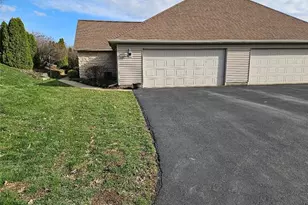 2585 Barnstone Ave SW, Canton, OH 44706 - Photo 2