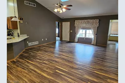 2585 Barnstone Avenue SW, Canton, OH 44706 - Photo 4