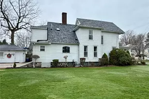 1926 Walnut Blvd, Ashtabula, OH 44004 - Photo 4