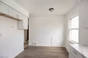 4397 E 154th St, Loveland, OH 44128 - Photo 8