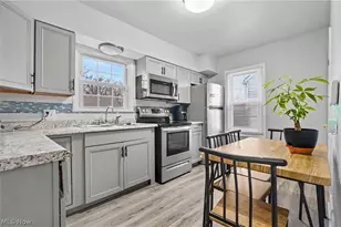 834 Sarcee Ave, Akron, OH 44305 - Photo 12