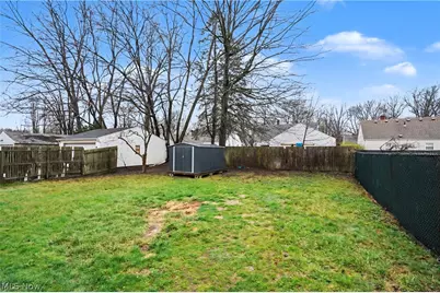834 Sarcee Avenue, Akron, OH 44305 - Photo 26
