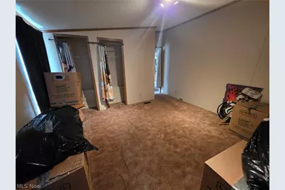 3700 Liberty Avenue, Hubbard, OH 44425 - Photo 18