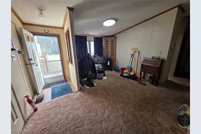 3700 Liberty Avenue, Hubbard, OH 44425 - Photo 6