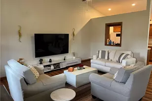 945 E Jackson St, Millersburg, OH 44654 - Photo 6