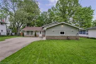 7647 McCreary Rd, Green Hills, OH 44131 - Photo 2