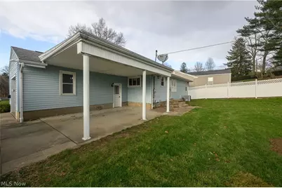 254 Ohio Avenue NW, New Philadelphia, OH 44663 - Photo 4