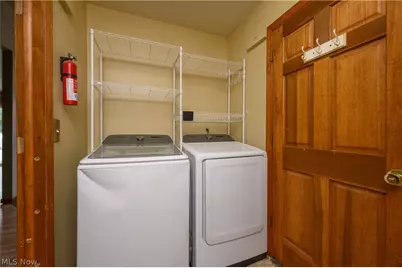 223 E 9th Street, Uhrichsville, OH 44683 - Photo 22