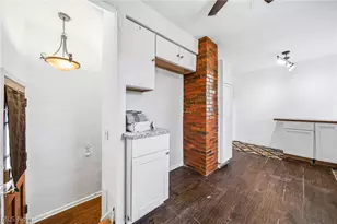 406 E 274th St, Euclid, OH 44132 - Photo 8