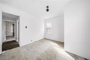 406 E 274th St, Euclid, OH 44132 - Photo 16