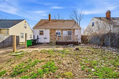 406 E 274th Street, Euclid, OH 44132 - Photo 4