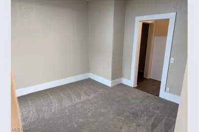 525 E High Street, Uhrichsville, OH 44683 - Photo 10