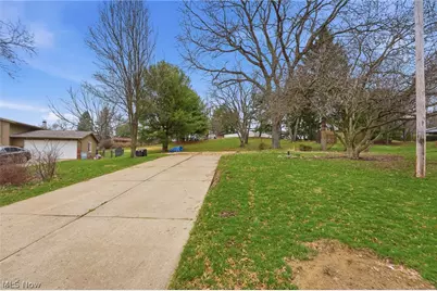 7622 Marelis Avenue NE, Canton, OH 44721 - Photo 12