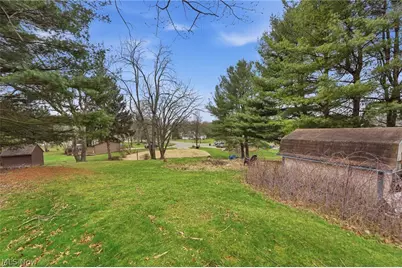 7622 Marelis Avenue NE, Canton, OH 44721 - Photo 8