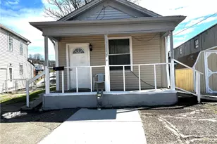 708 Jackson St, Liverpool, OH 43920 - Photo 2