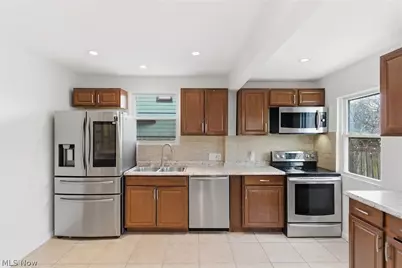 3577 Cedarbrook Road, University Heights, OH 44118 - Photo 16