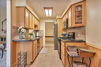 585 Hampton Ridge Drive, Akron, OH 44313 - Photo 14